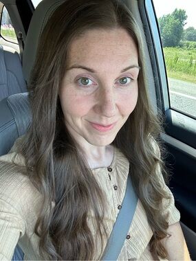 Meet your Posher, Leslie